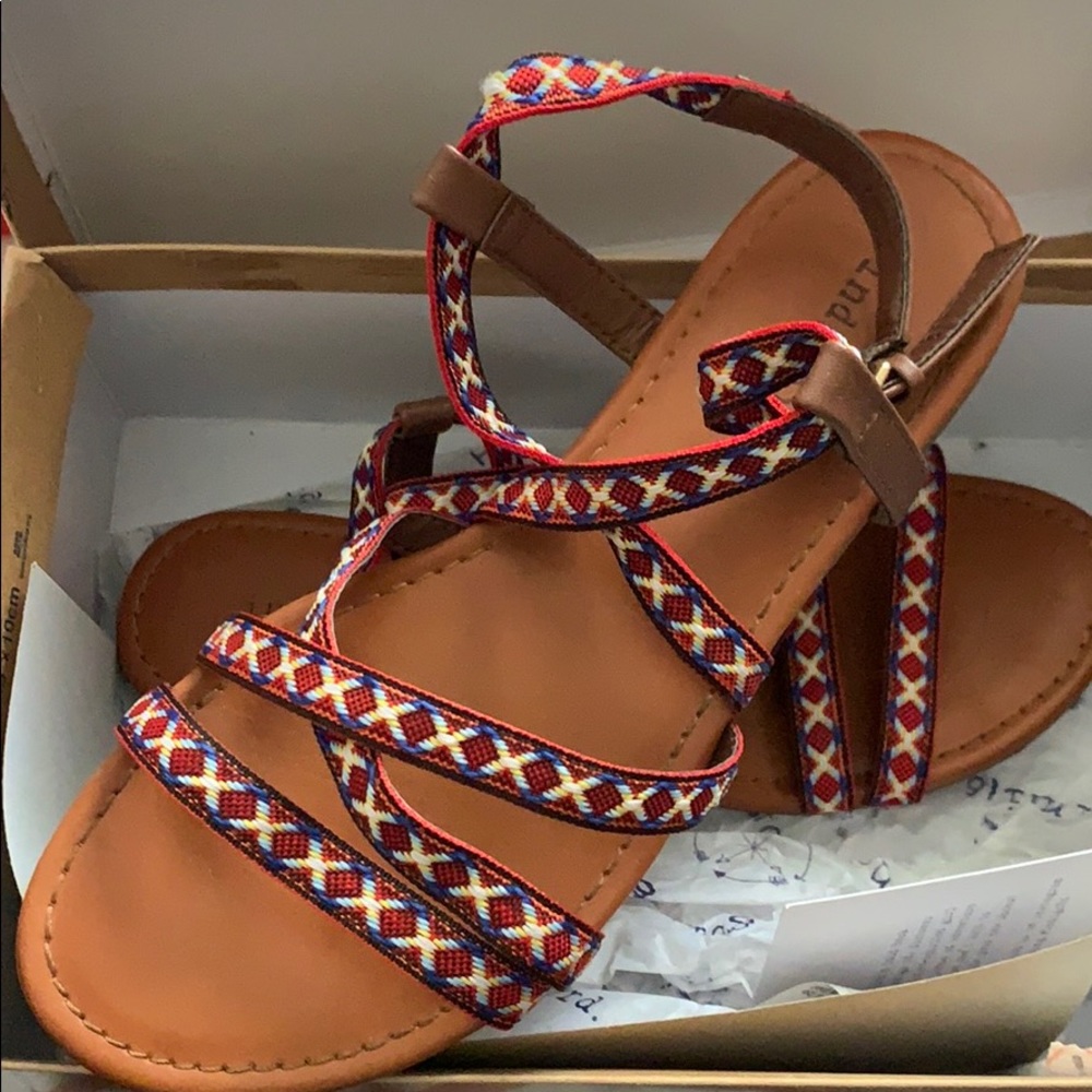 Sandal